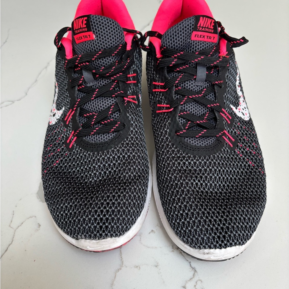 Nike Women's Black and Pink Flex TR7 Shoes